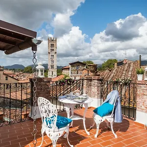 https://rise-and-smile-charming-penthouse.it-tuscanyhotel.com