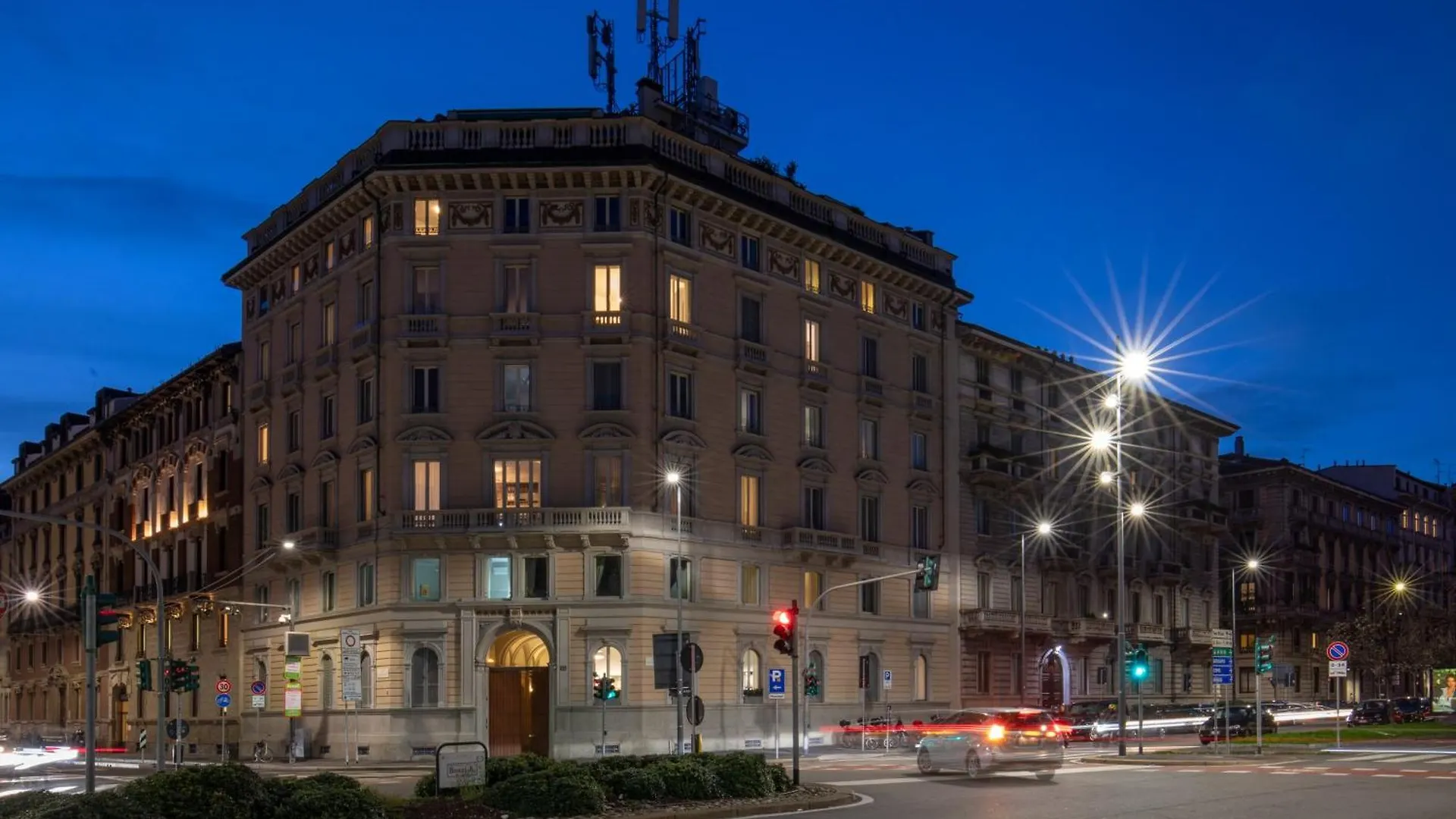 Daplace - Corso Monforte Suites Mediolan