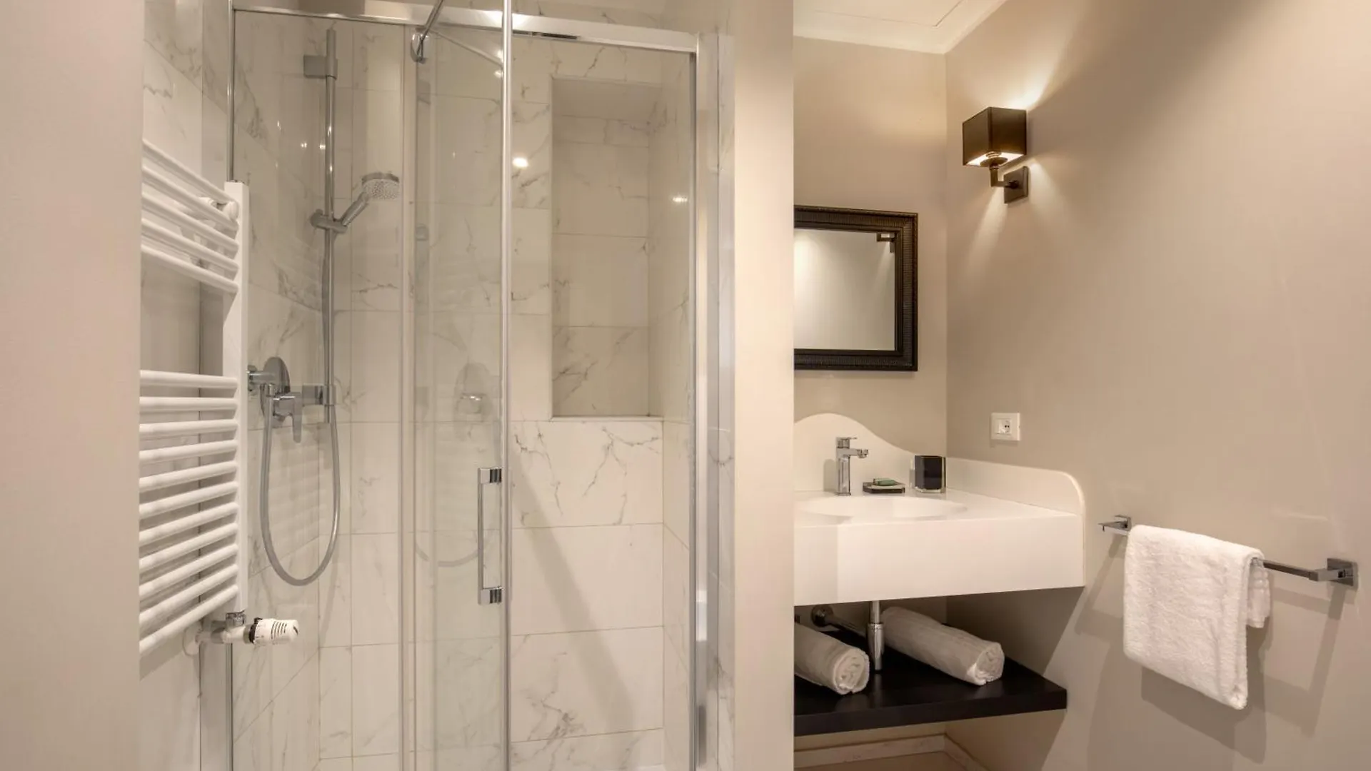 Daplace - Corso Monforte Suites Milan